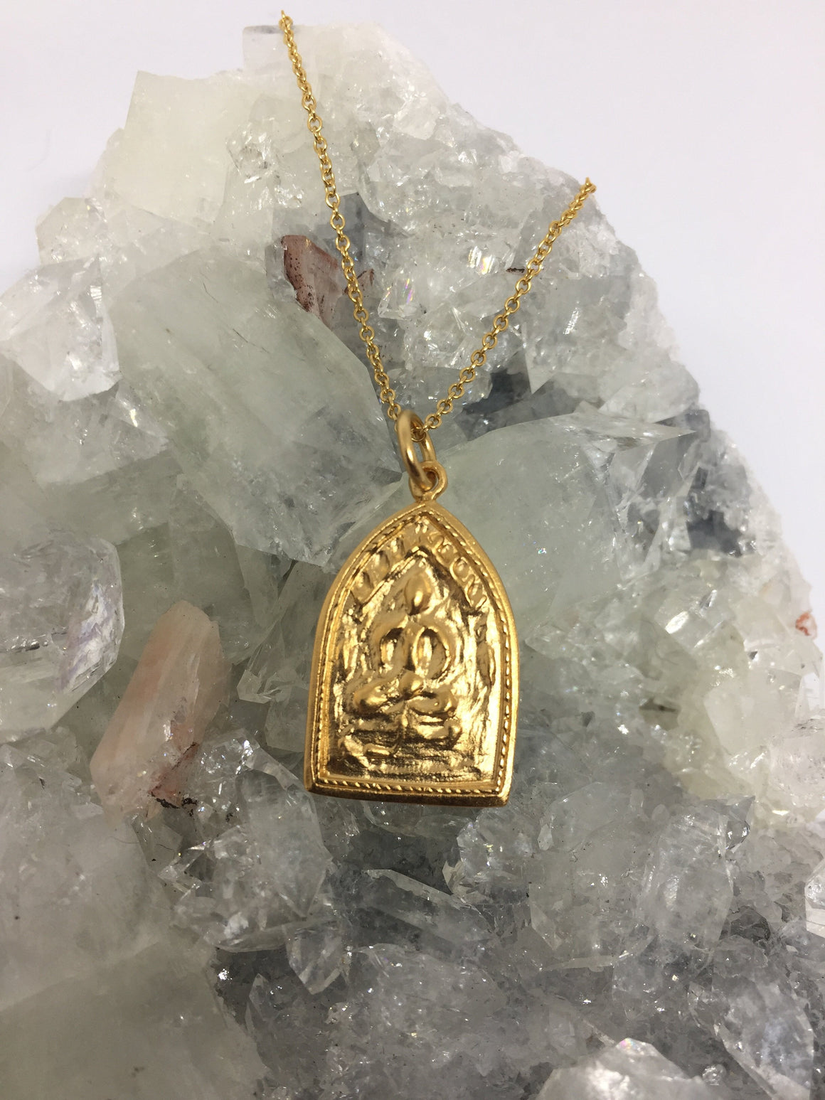 Aura Metallica Temple Buddha Amulet Necklace