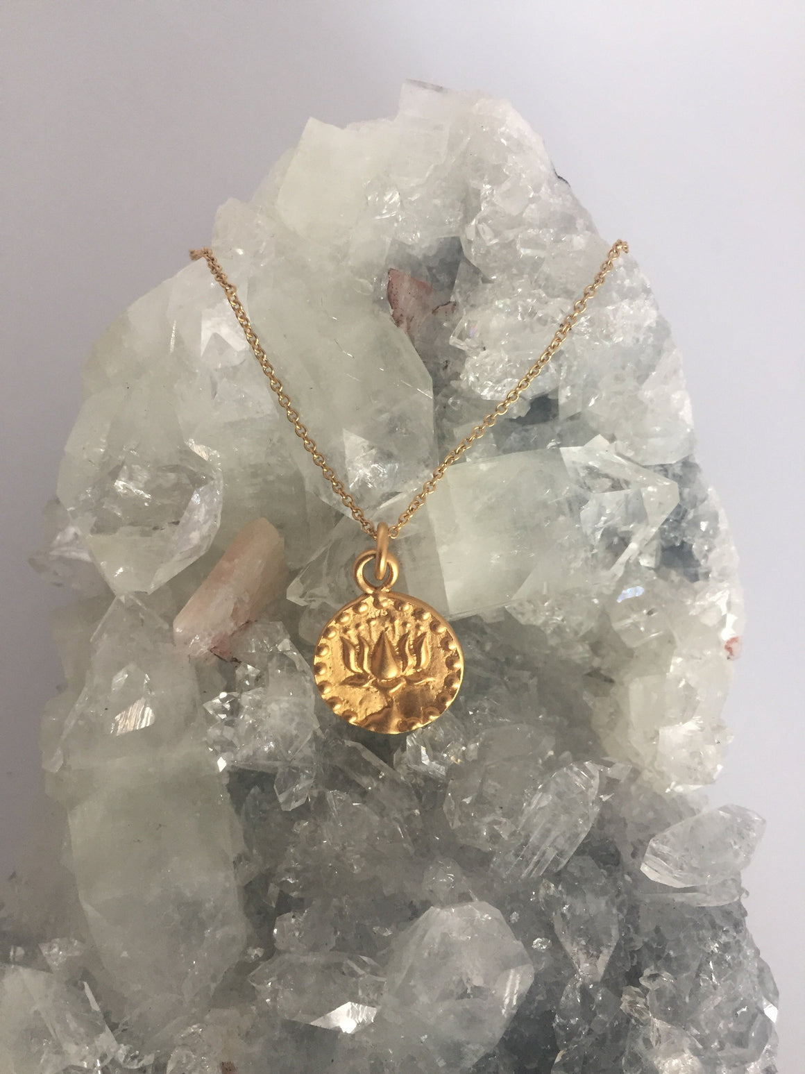 Aura Metallica Reversible Lotus / Aum